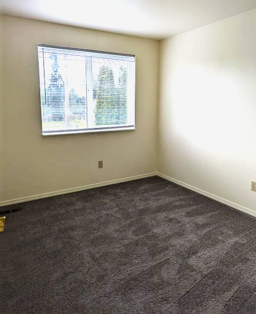 Apartment for rent at 2501 & 2503 Xenia St, Bellingham, WA 98229