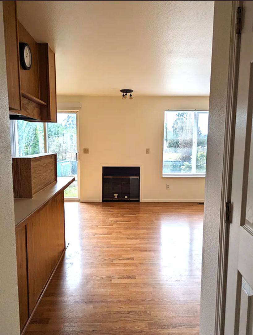 Apartment for rent at 2501 & 2503 Xenia St, Bellingham, WA 98229