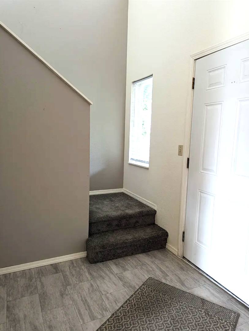 Apartment for rent at 2501 & 2503 Xenia St, Bellingham, WA 98229
