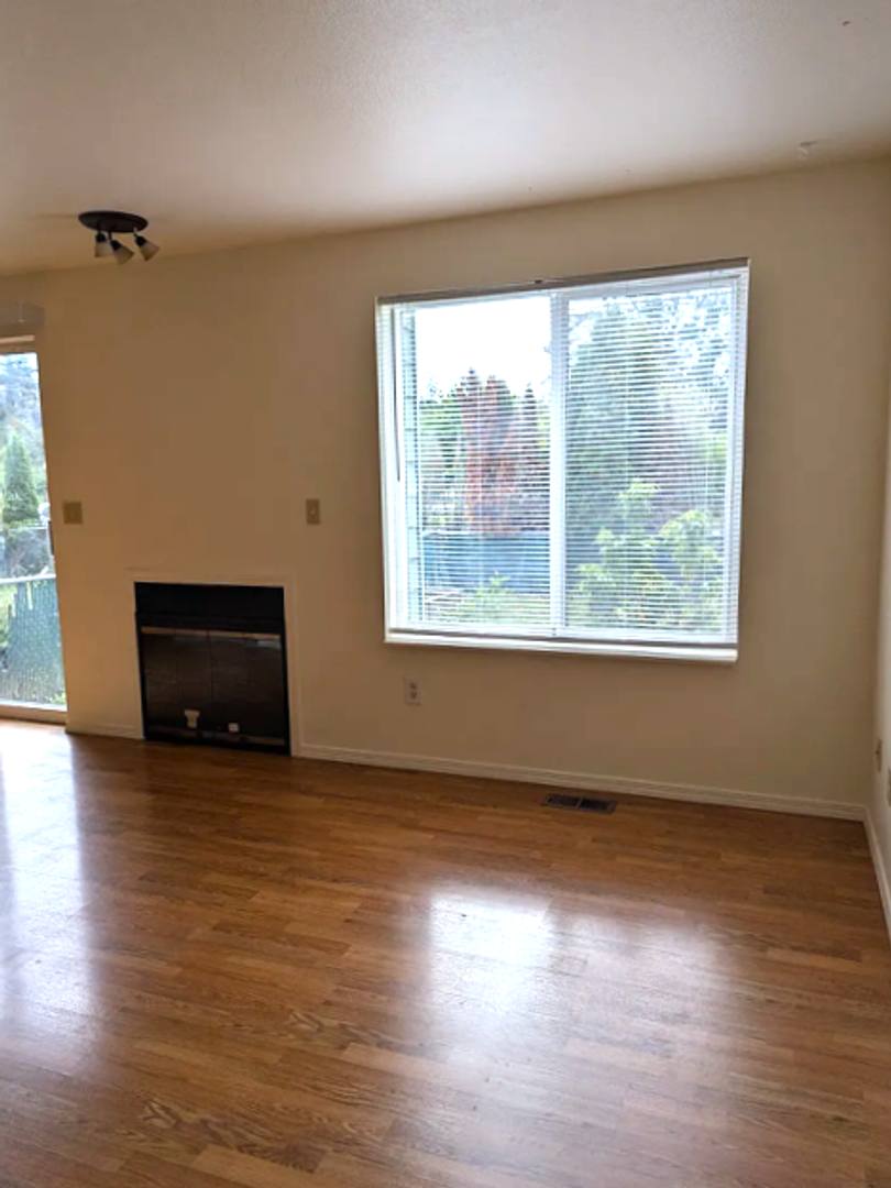 Apartment for rent at 2501 & 2503 Xenia St, Bellingham, WA 98229
