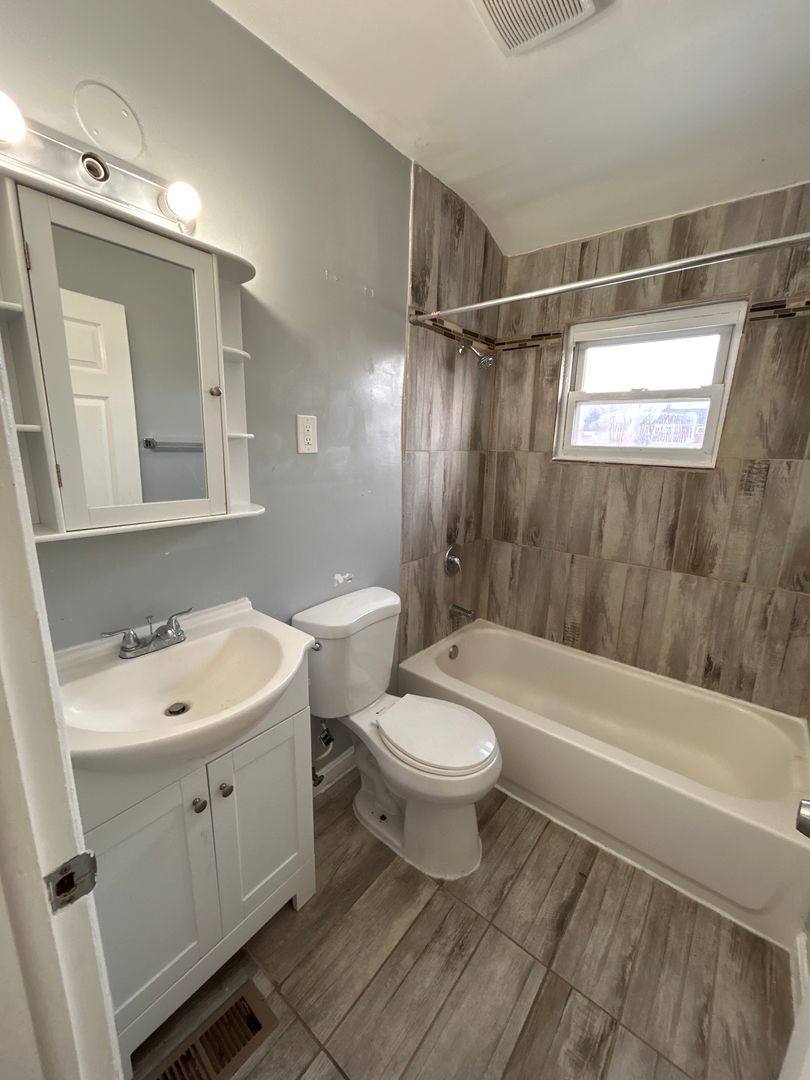 Townhouse for rent at 1409 Nicolay Way, Essex, MD 21221