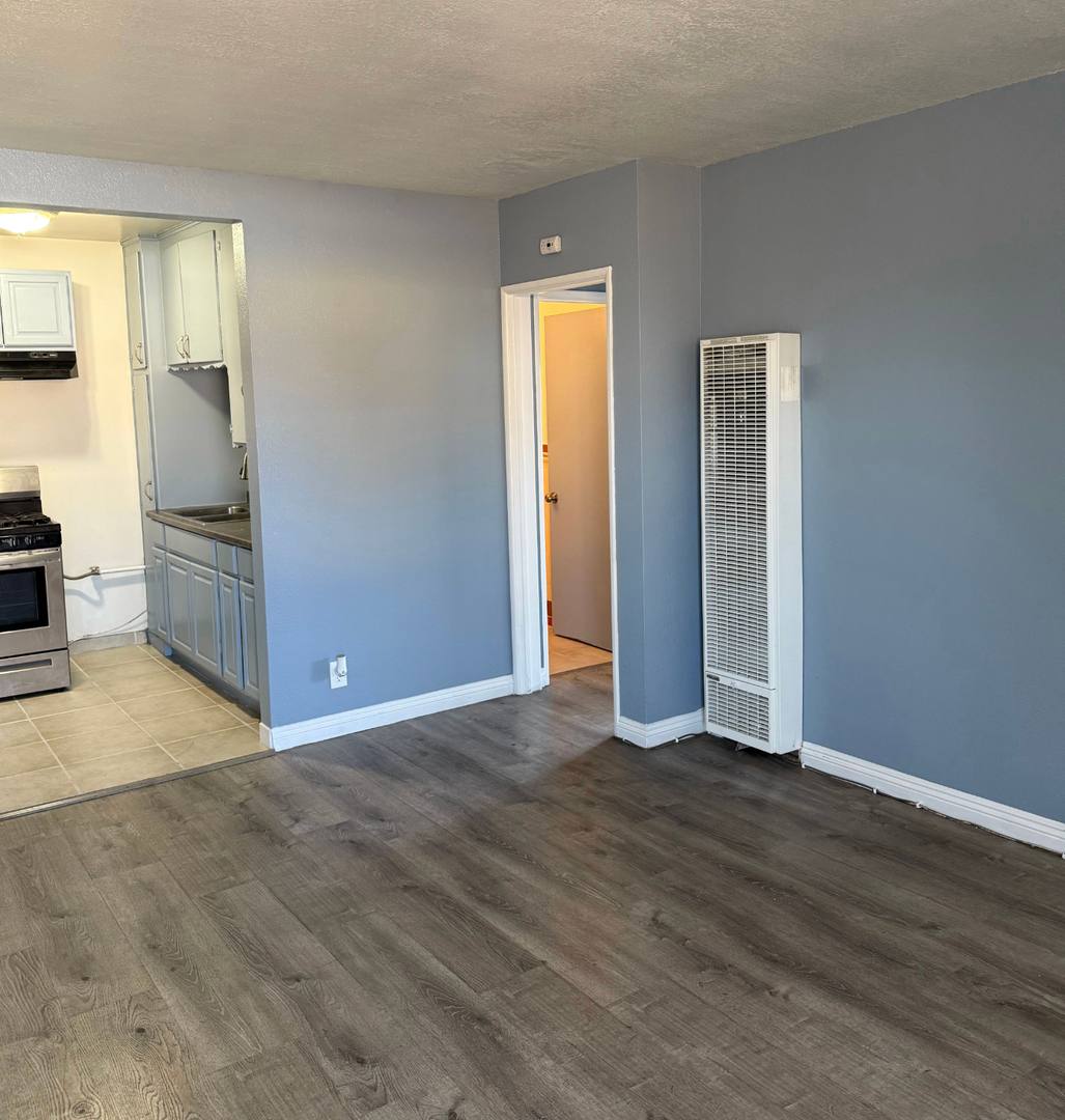 Apartment for rent at 14918 Hawthorne Blvd, Lawndale, CA 90260