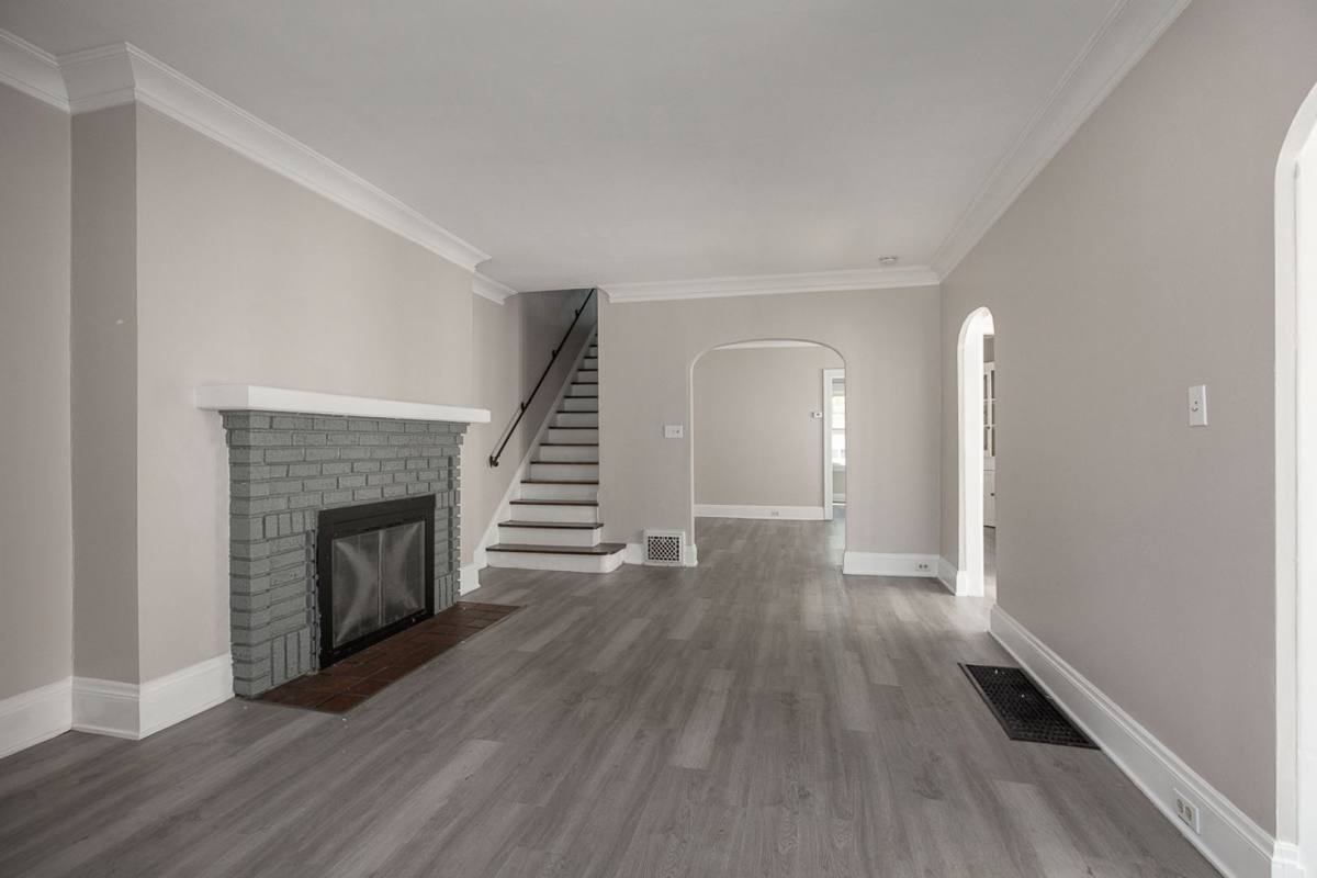 Apartment for rent at 3300 Dellwood Rd, Cleveland, OH 44118