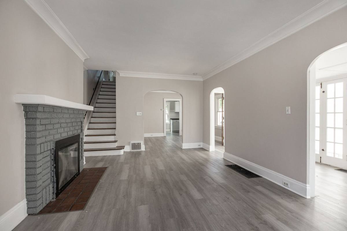 Apartment for rent at 3300 Dellwood Rd, Cleveland, OH 44118