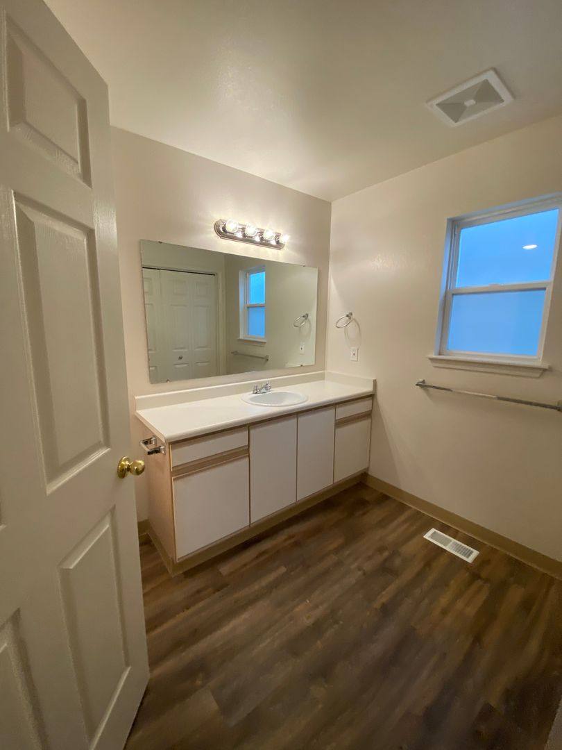 Apartment for rent at 317 S Meridian Rd, Meridian, ID 83642