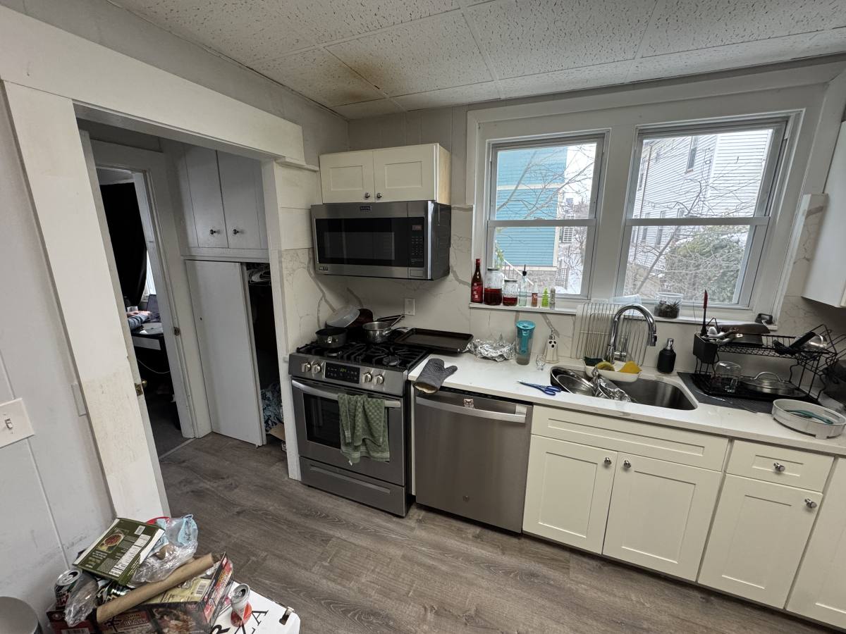 House for rent at 11 Burnham St #1, Somerville, MA 02144