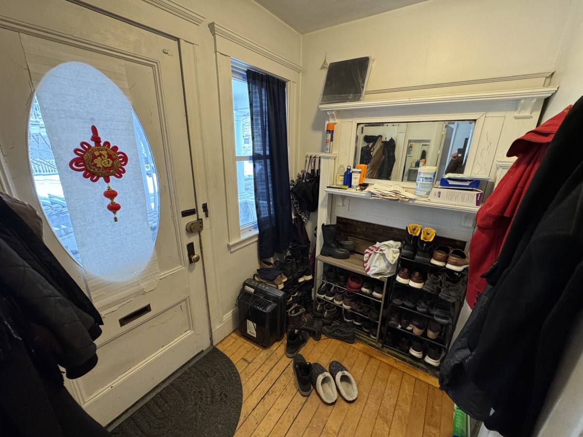 House for rent at 11 Burnham St #1, Somerville, MA 02144