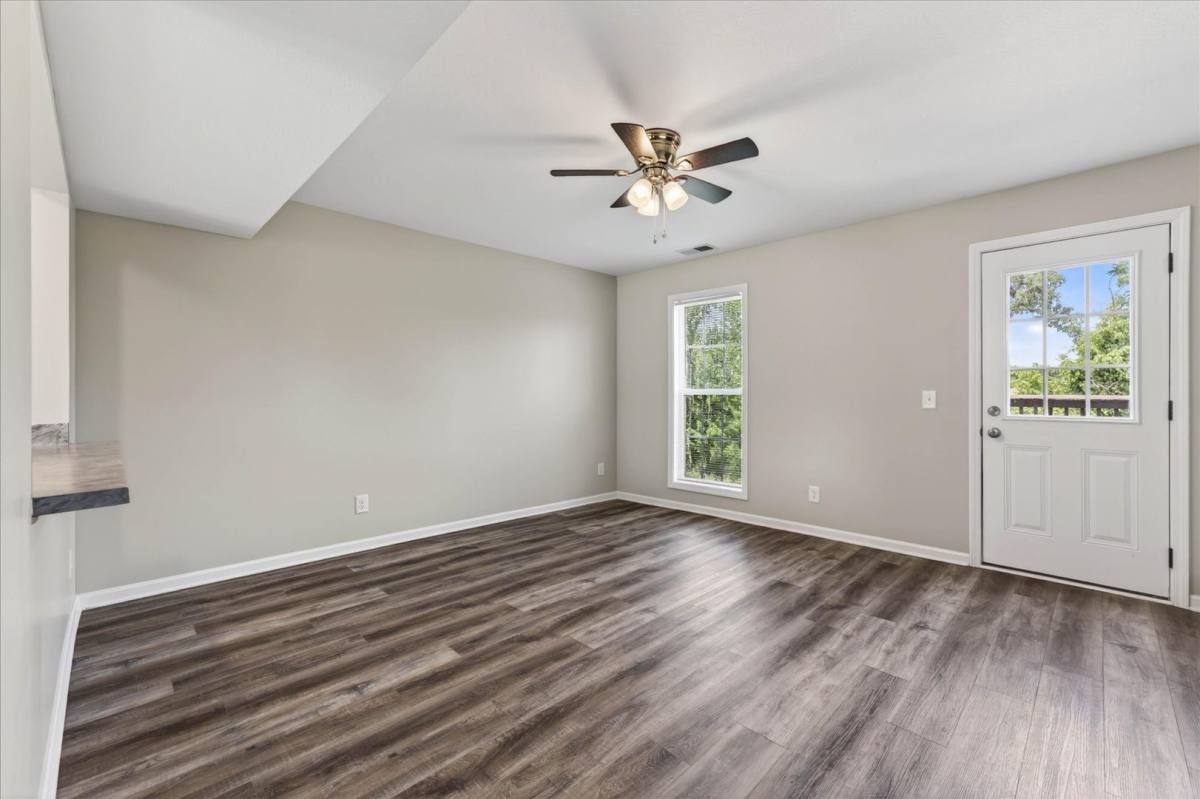 Townhouse for rent at 2072 Tynewood Dr, Clarksville, TN 37042