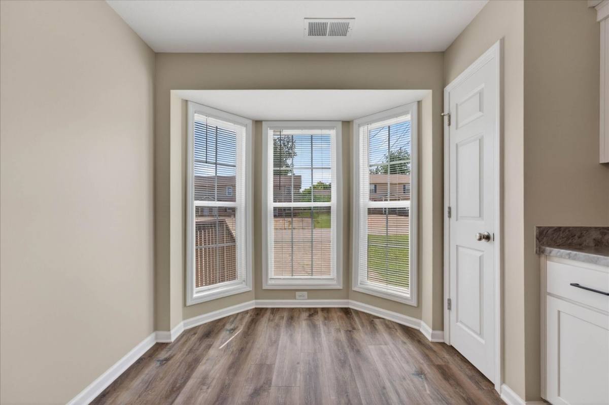Townhouse for rent at 2072 Tynewood Dr, Clarksville, TN 37042