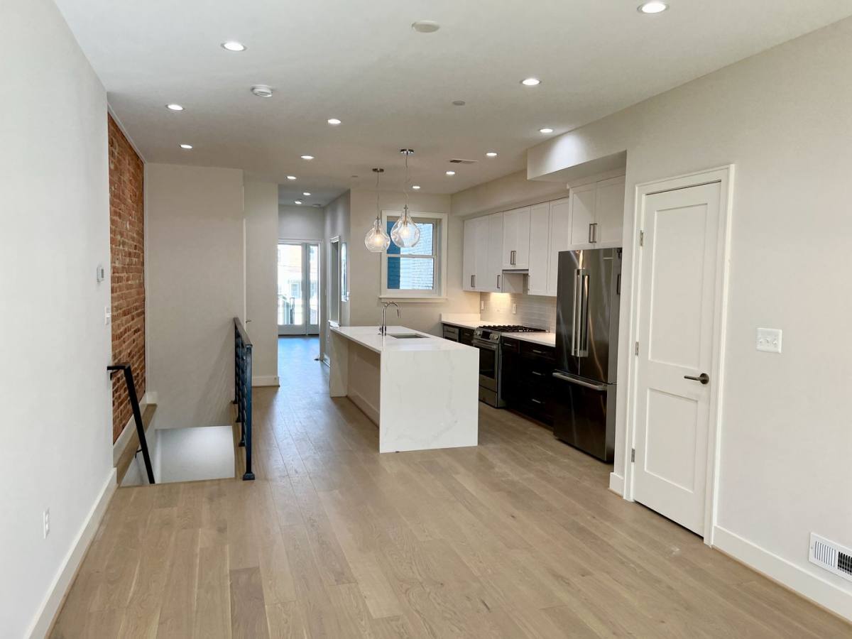 Apartment for rent at 1125 Fairmont St NW, Washington, DC 20009
