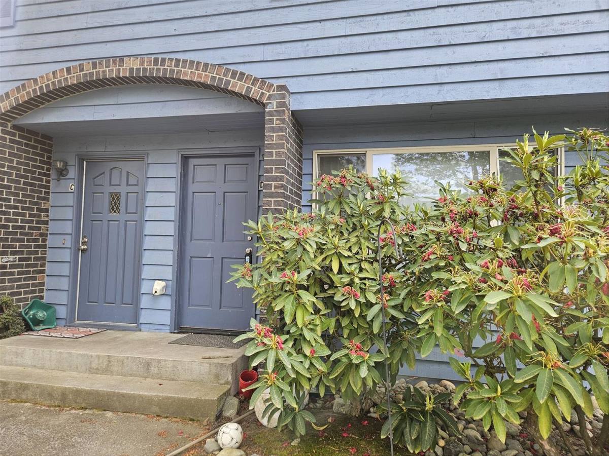 Townhouse for rent at 5008 Graham Way, Mukilteo, WA 98275