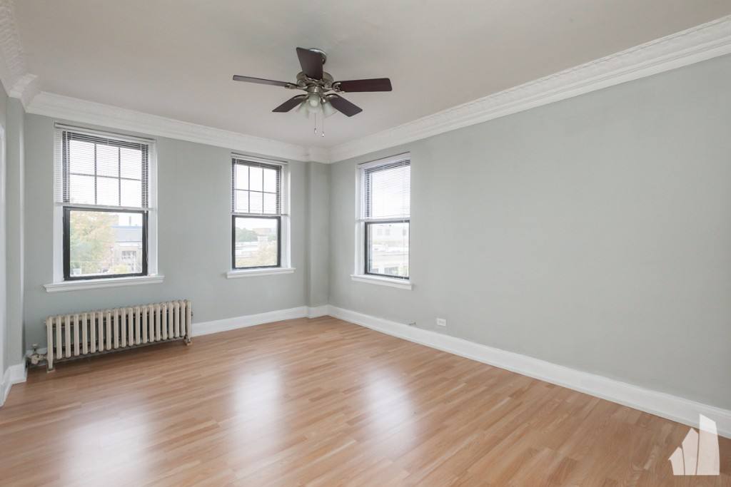 Apartment for rent at 3831 N Fremont St #318, Chicago, IL 60613