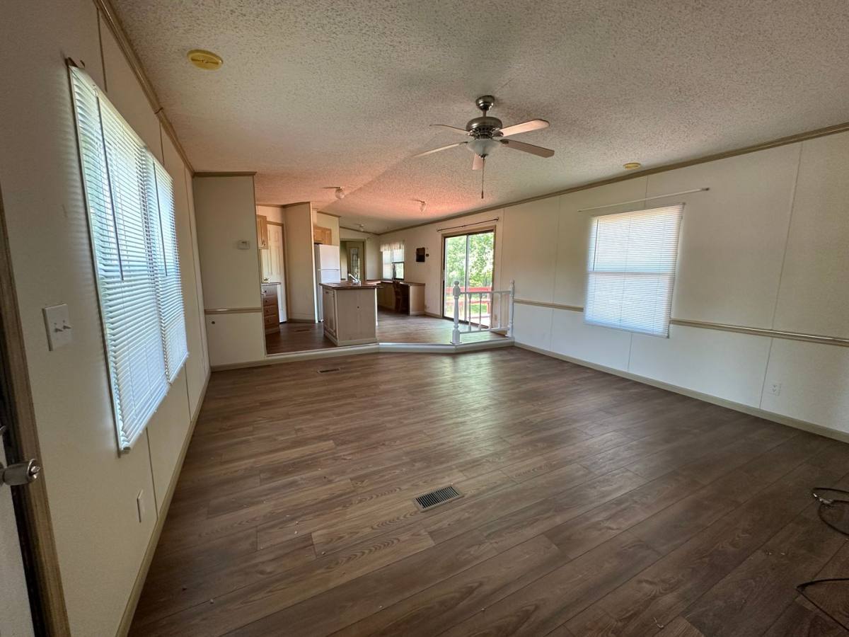 House for rent at 1112 S Broadway, La Harpe, KS 66751