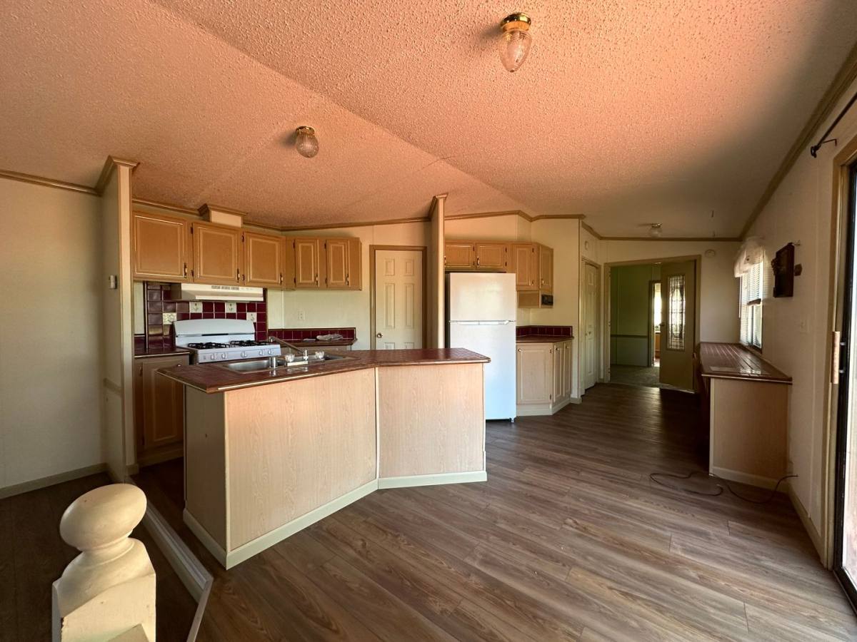 House for rent at 1112 S Broadway, La Harpe, KS 66751