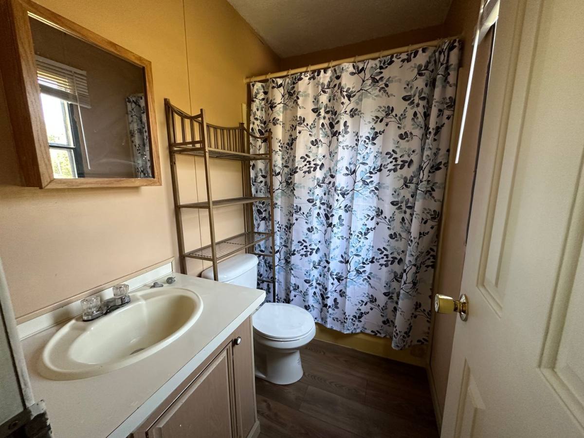 House for rent at 1112 S Broadway, La Harpe, KS 66751
