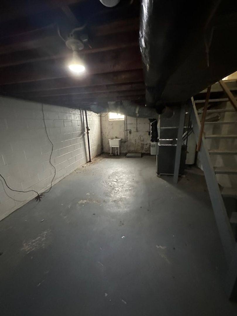 Apartment for rent at 1339 21st St NE, Canton, OH 44714