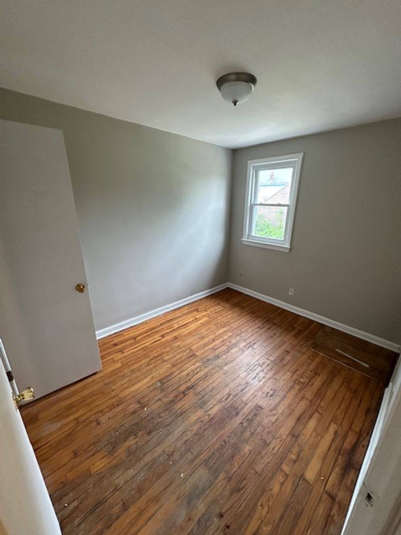 Apartment for rent at 1339 21st St NE, Canton, OH 44714