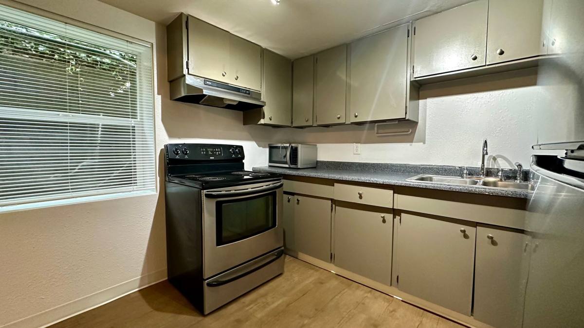 Apartment for rent at 622 1st Ave W, Seattle, WA 98119