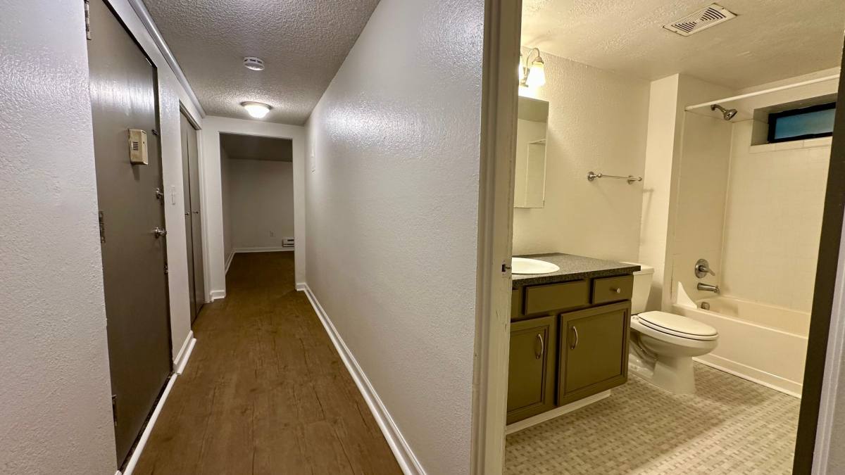 Apartment for rent at 622 1st Ave W, Seattle, WA 98119