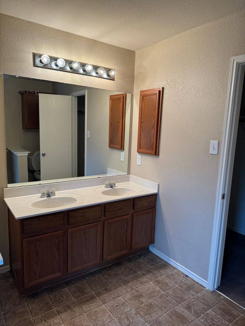 House for rent at 4642 Elm Point Dr, Balch Springs, TX 75180