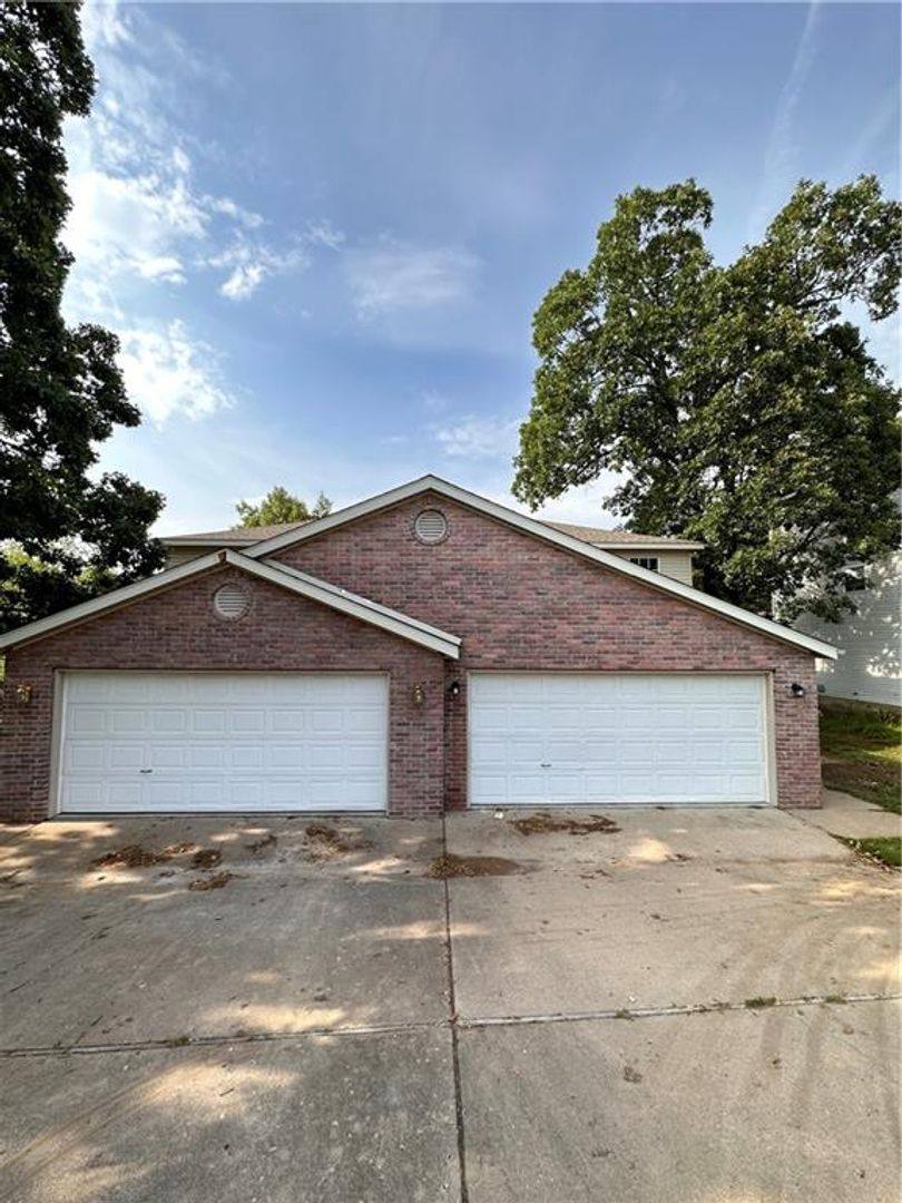 House for rent at 2226 E Cinnamon Way, Fayetteville, AR 72703