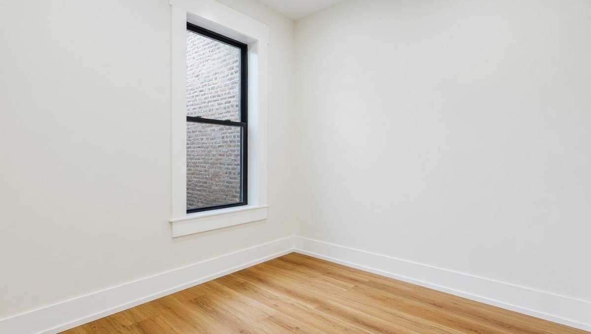 Apartment for rent at 944 N Damen Ave #2F, Chicago, IL 60622