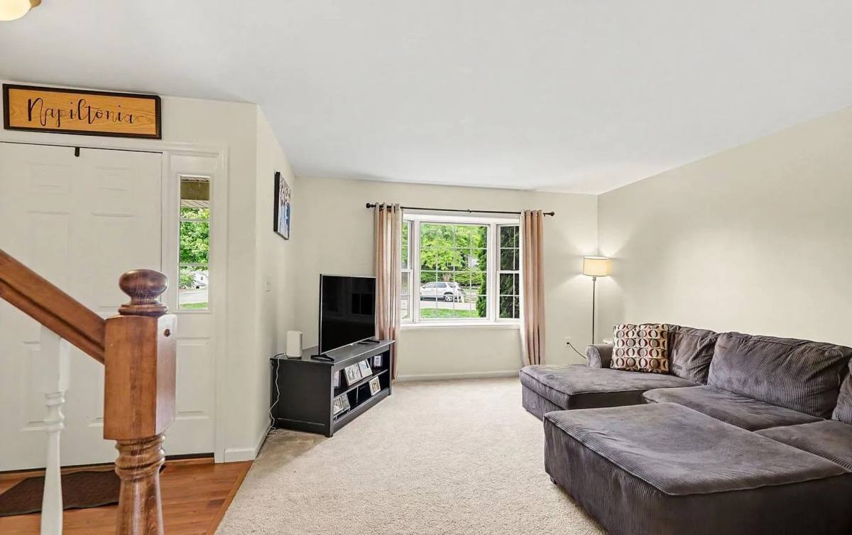 Townhouse for rent at 1212 Overlook Rd, Middletown, PA 17057