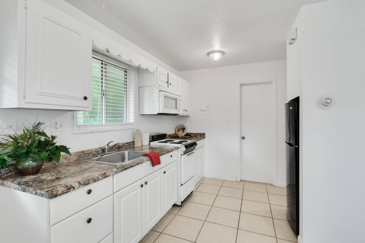 Apartment for rent at 328 Marion Ave, Painesville, OH 44077
