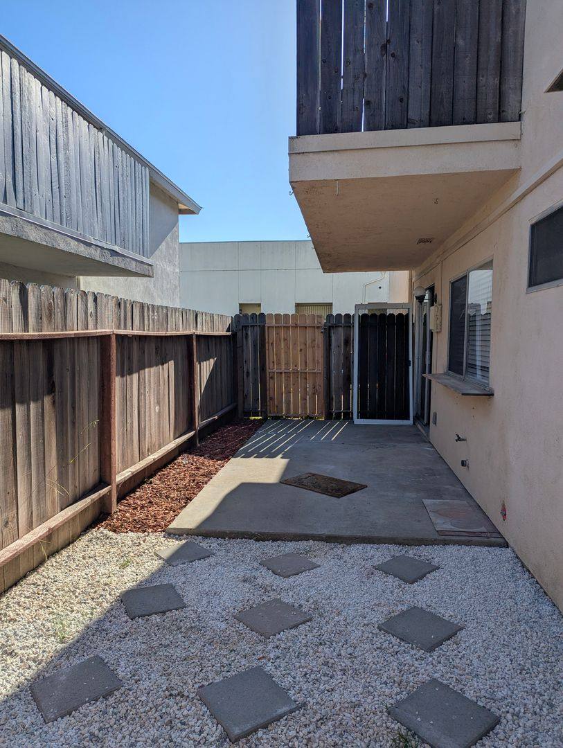Apartment for rent at 17031 Pinehurst Lane, Huntington Beach, CA 92647