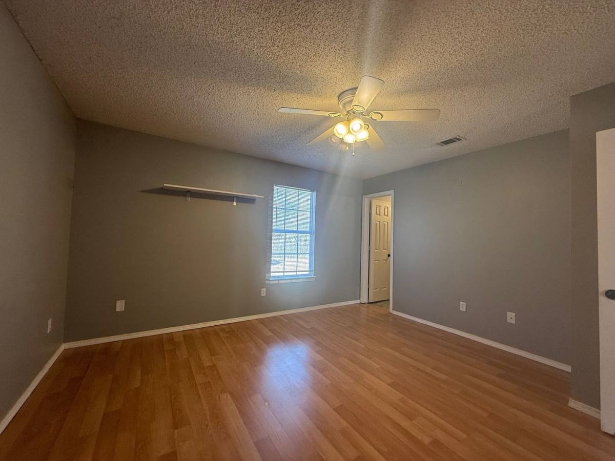 House for rent at 14108 Cherry Hill Rd, Alexander, AR 72002