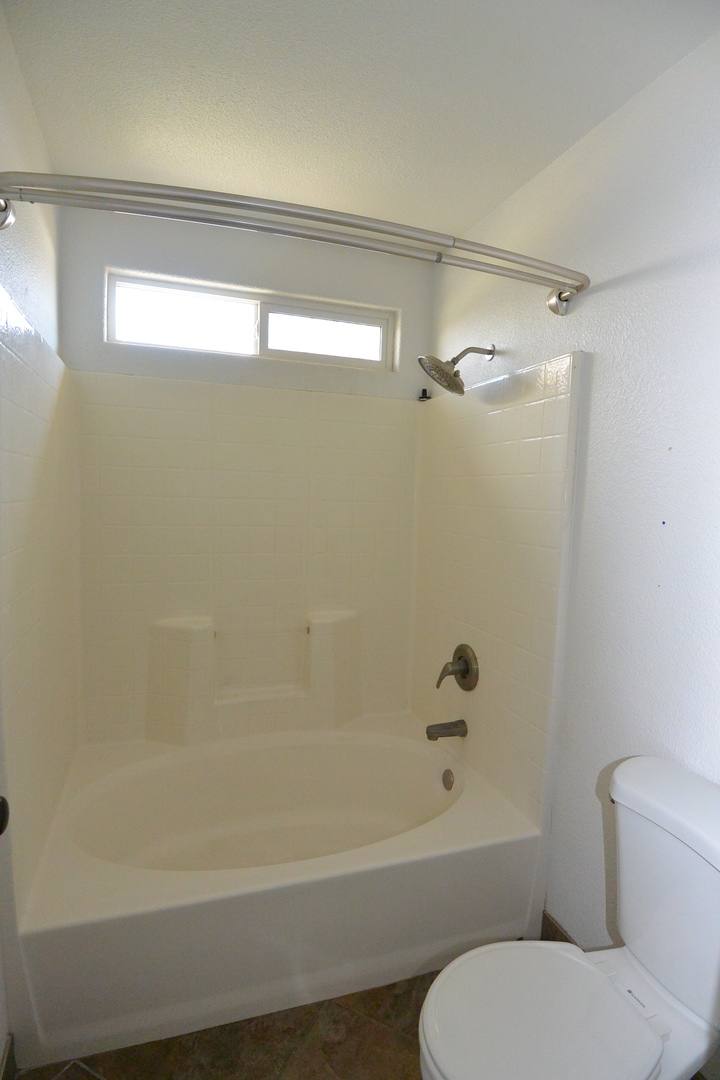 House for rent at 1724 S Grand, Visalia, CA 93292