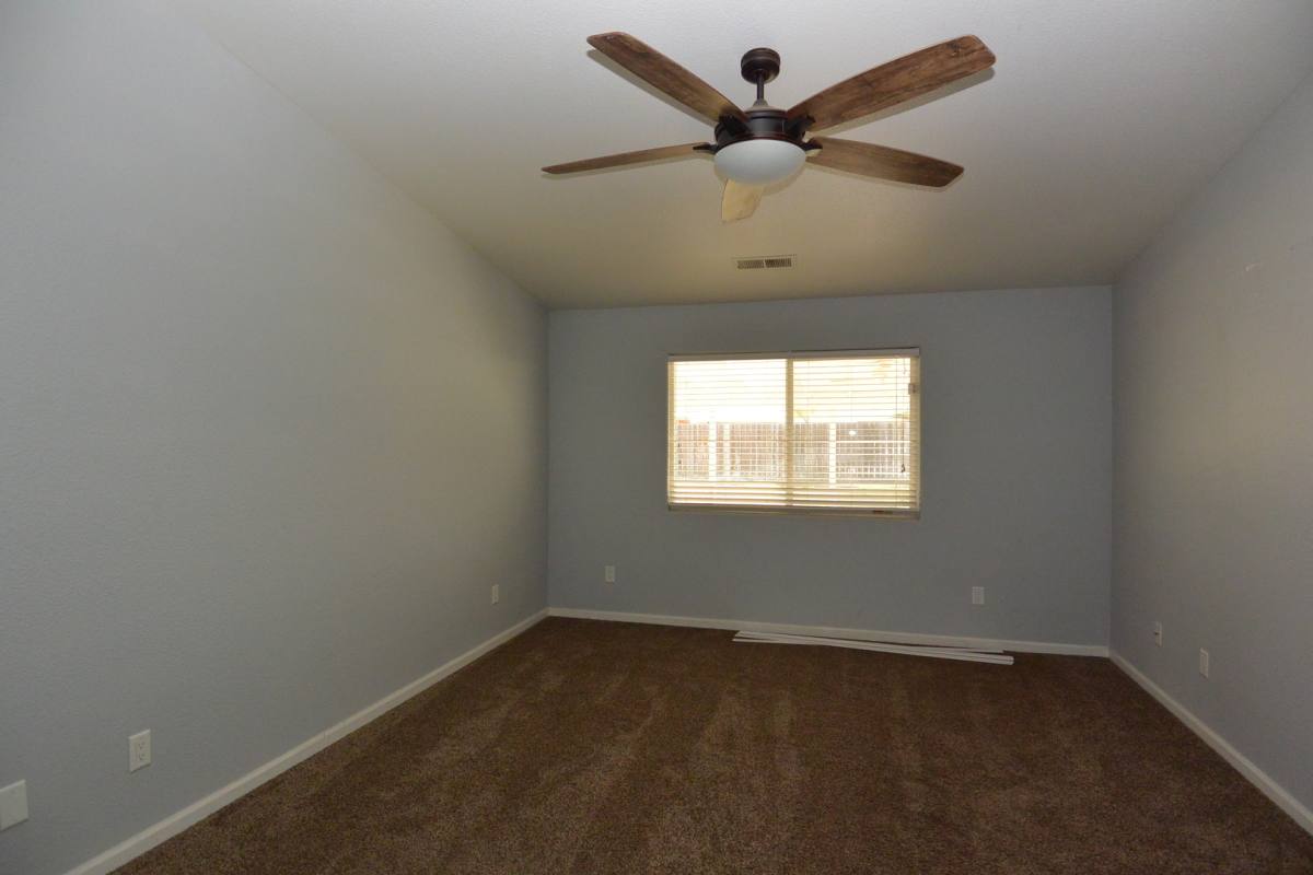 House for rent at 1724 S Grand, Visalia, CA 93292