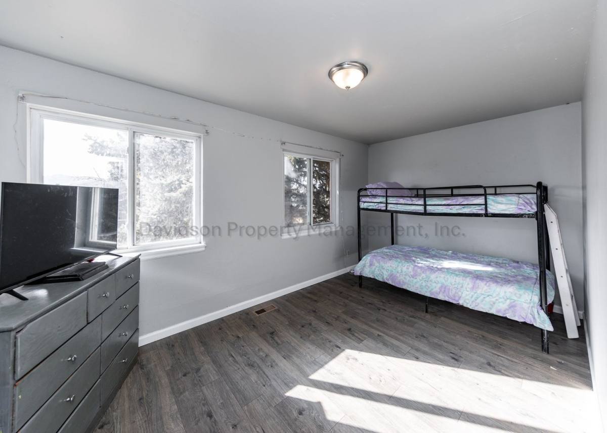 House for rent at 332 Longfellow Dr, Colorado Springs, CO 80910