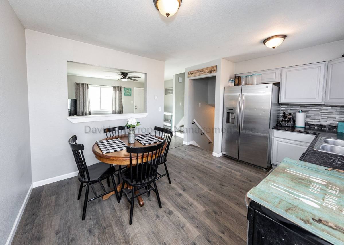House for rent at 332 Longfellow Dr, Colorado Springs, CO 80910
