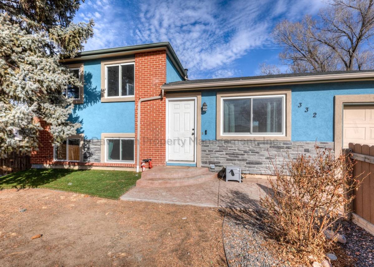 House for rent at 332 Longfellow Dr, Colorado Springs, CO 80910