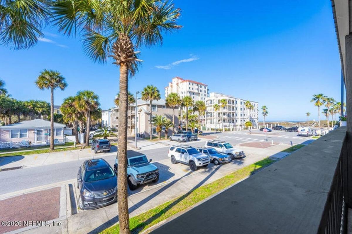 Apartment for rent at 400 1st St, Jacksonville Beach, FL 32250