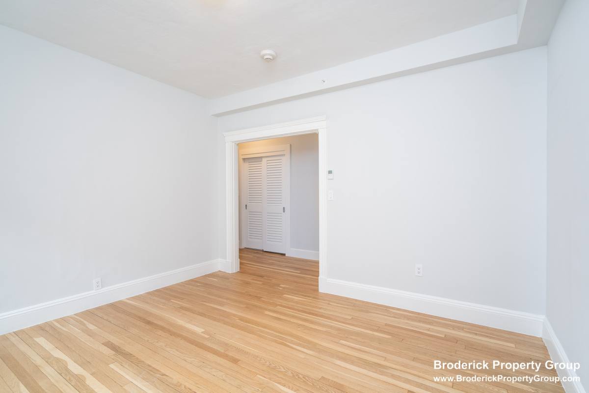 Apartment for rent at 18 Forest St #22, Cambridge, MA 02140