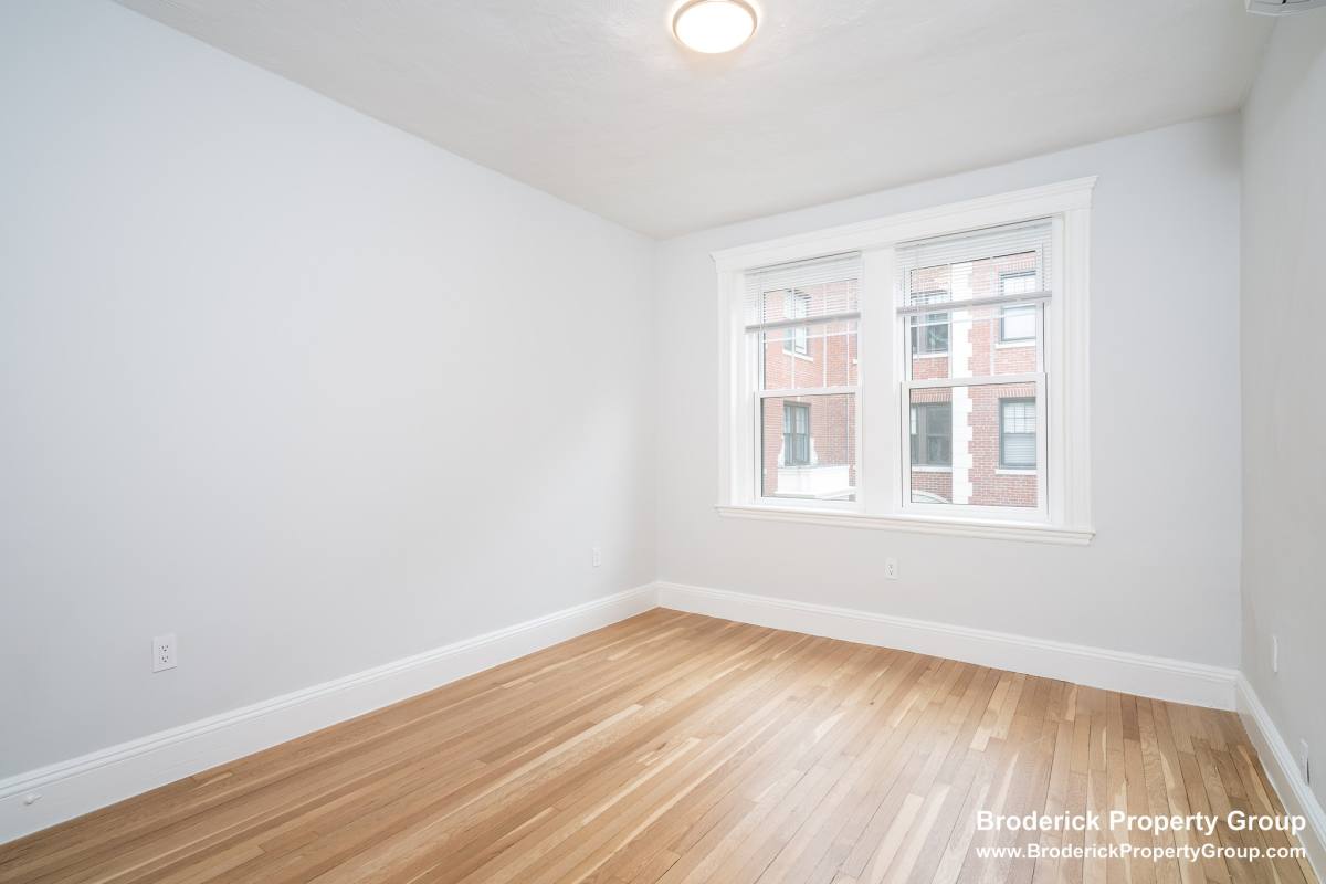 Apartment for rent at 18 Forest St #22, Cambridge, MA 02140
