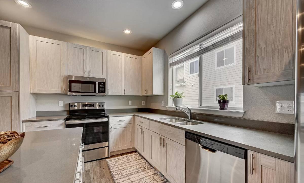 Townhouse for rent at 11250 Florence St, Henderson, CO 80640
