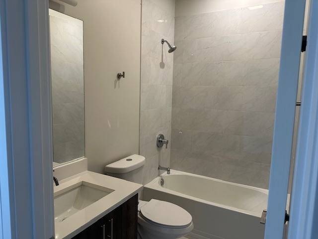 Apartment for rent at 4010 N Lincoln Ave #404, Chicago, IL 60618