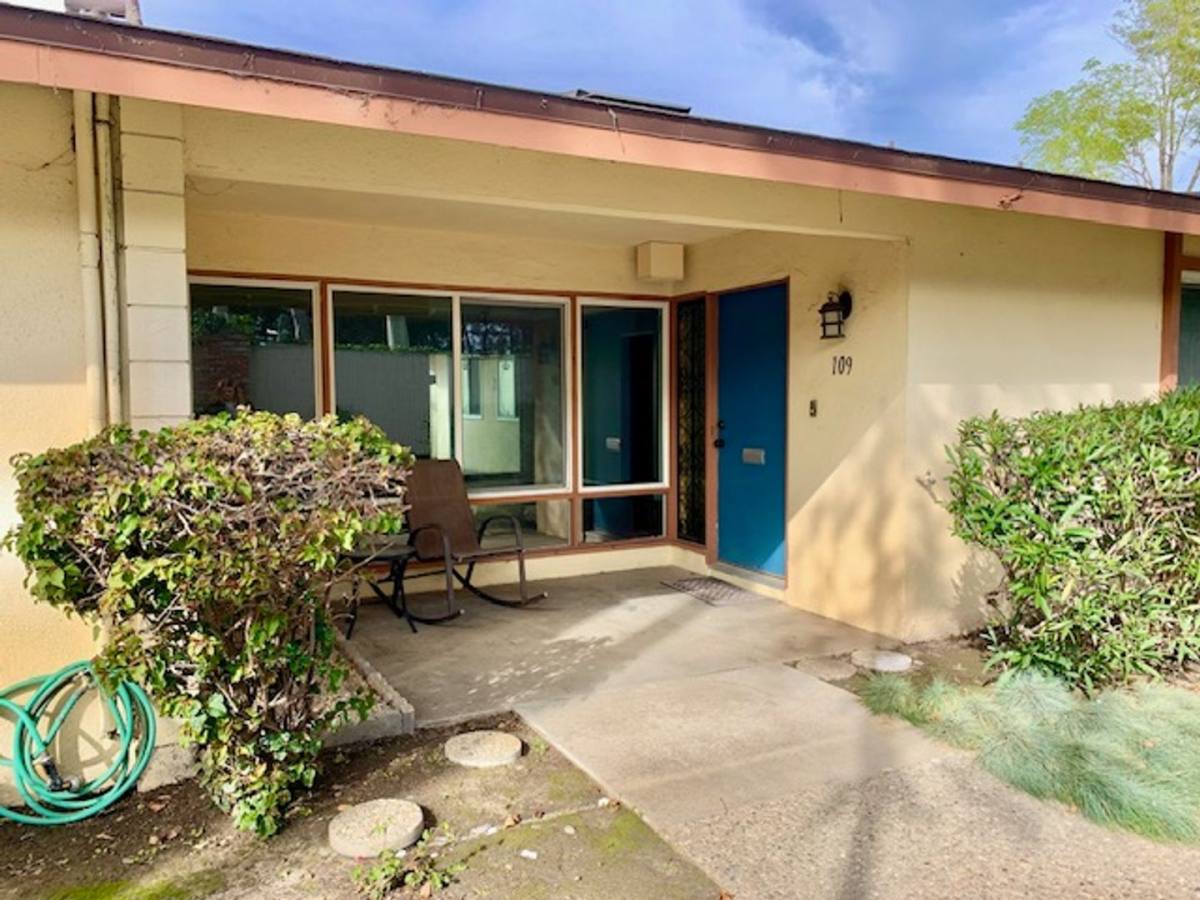 House for rent at 109 E Channel Islands Blvd, Port Hueneme, CA 93041