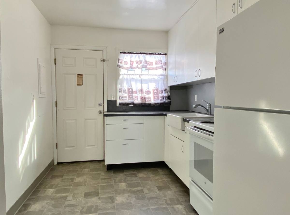 Apartment for rent at 906 Union St, The Dalles, OR 97058