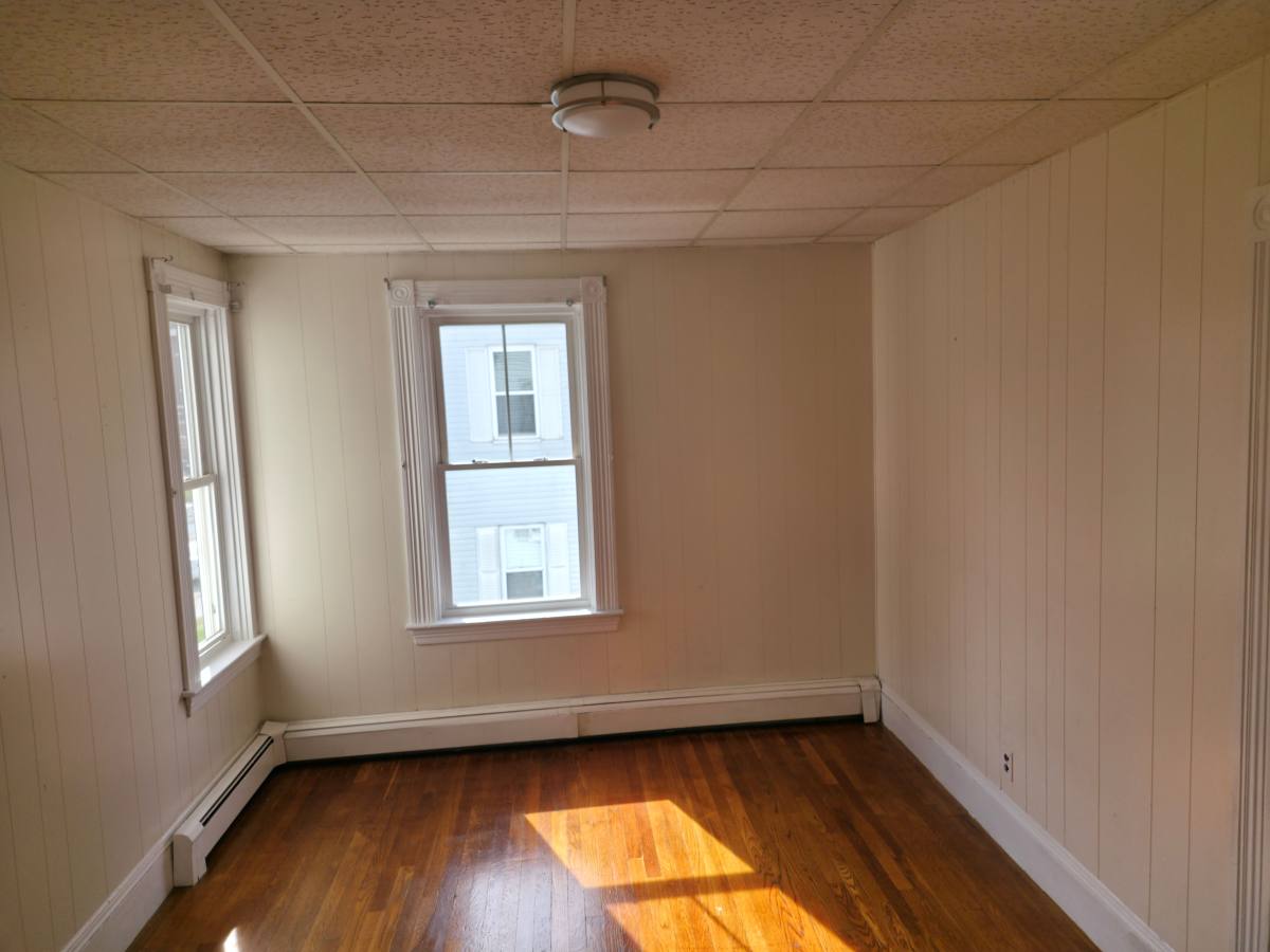 Apartment for rent at 7 Fay St #2, Taunton, MA 02780
