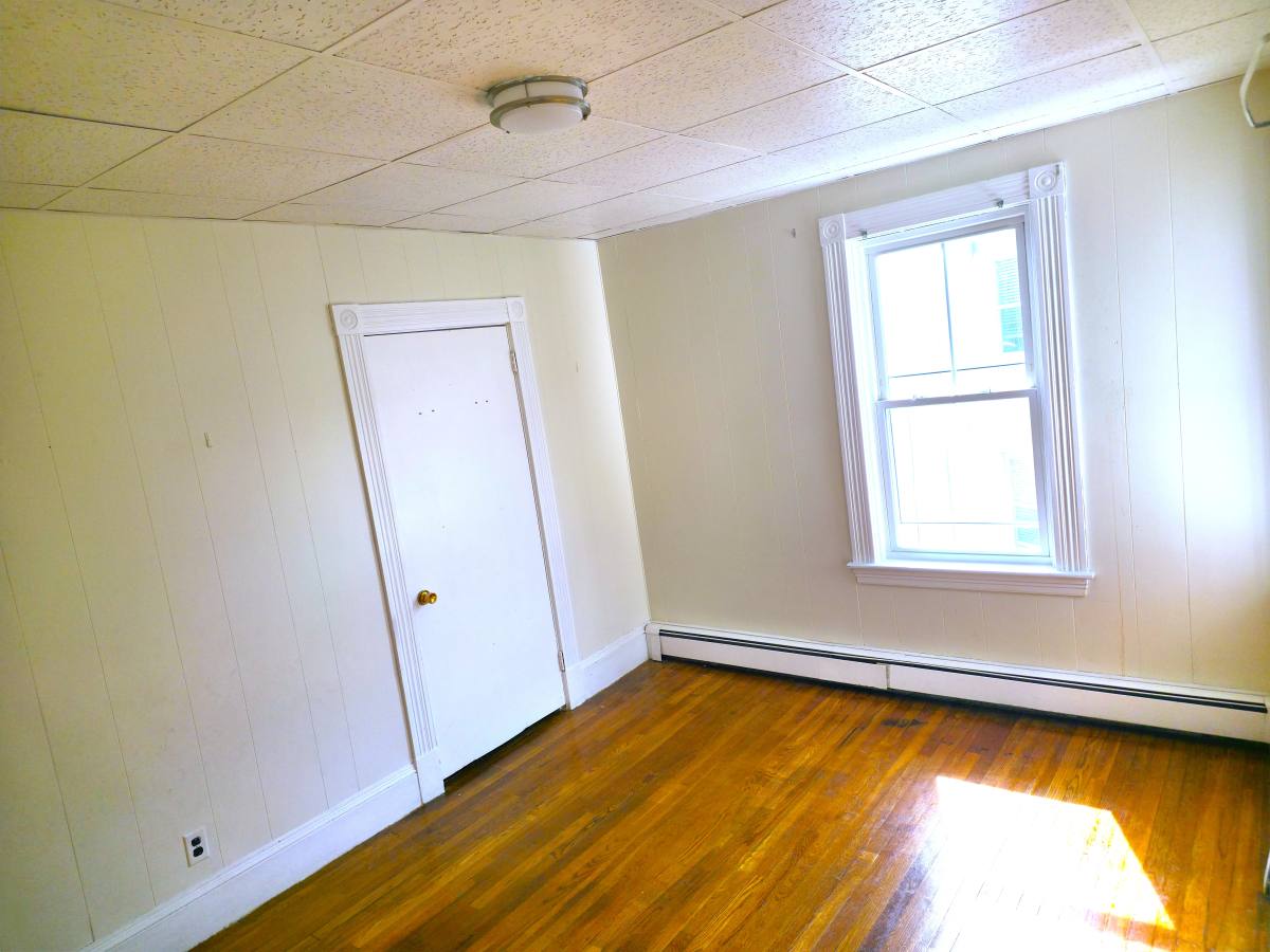 Apartment for rent at 7 Fay St #2, Taunton, MA 02780