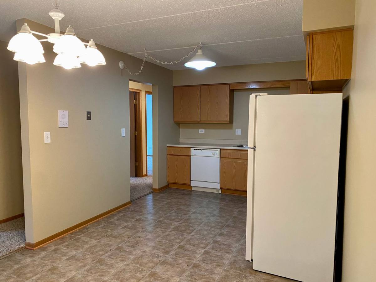 Apartment for rent at 410 Schiller St, Itasca, IL 60143