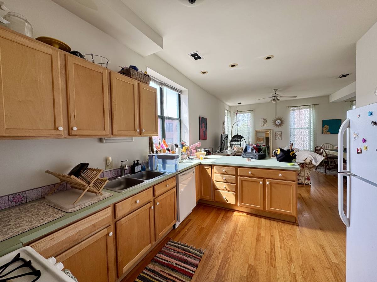 Apartment for rent at 1825 W N Ave #2A, Chicago, IL 60622