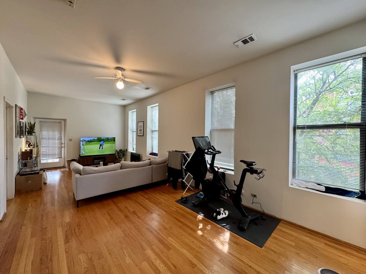 Apartment for rent at 1825 W N Ave #1B, Chicago, IL 60622