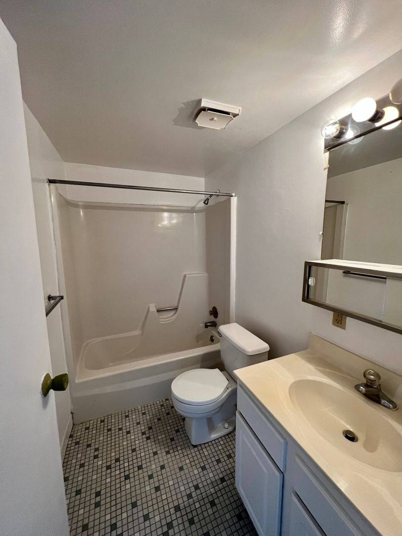 Apartment for rent at 1000 Macdade Blvd, Chester, PA 19013