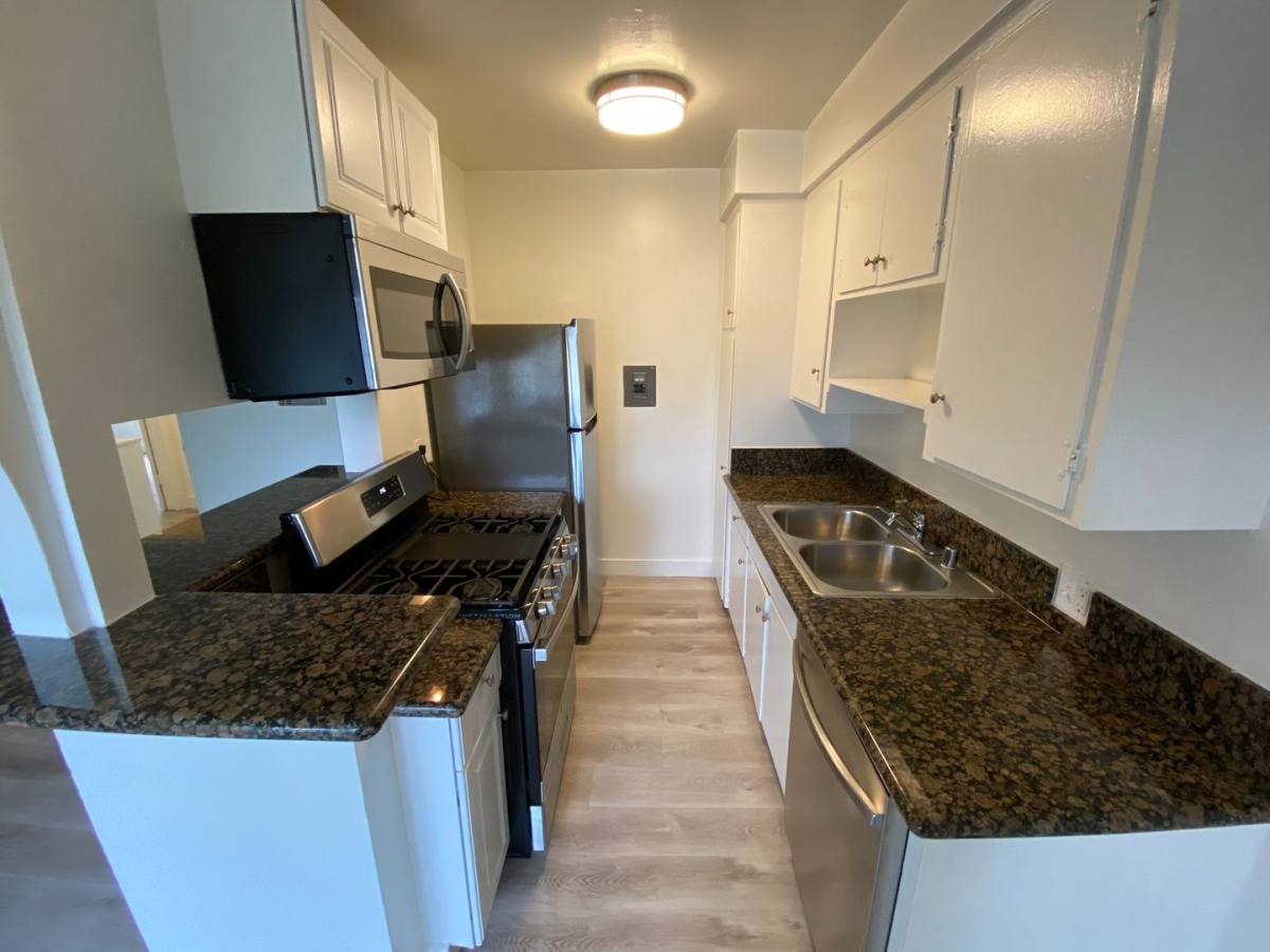 Apartment for rent at 12737 Matteson Ave, Los Angeles, CA 90066