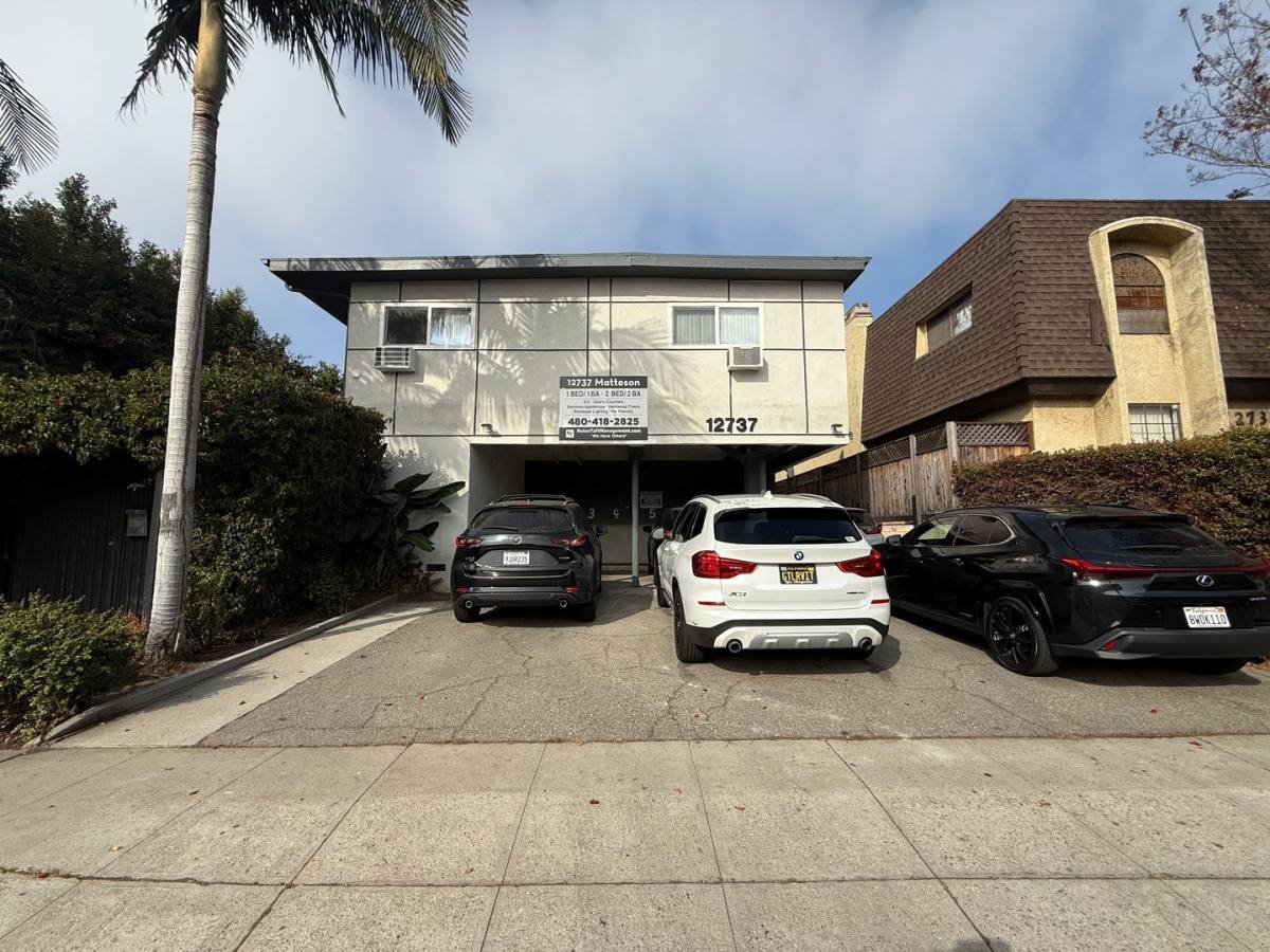 Apartment for rent at 12737 Matteson Ave, Los Angeles, CA 90066
